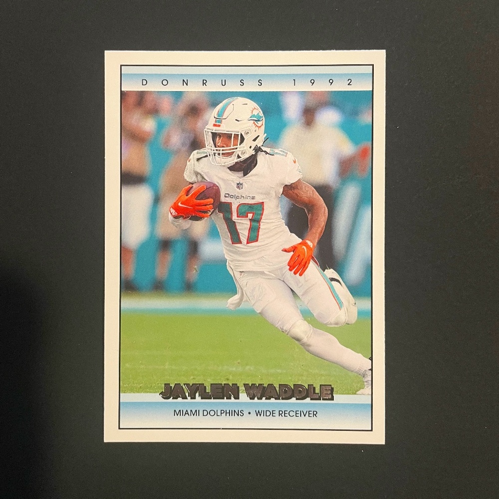 Jaylen Waddle: Miami Dolphins, Wide Receiver 2022 Panini Donruss 1992 #31